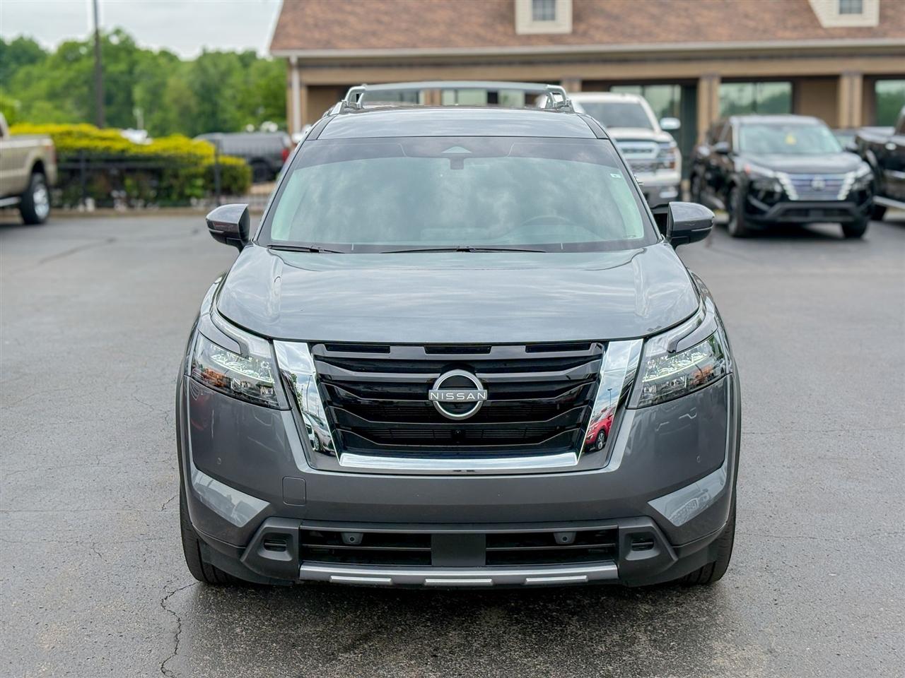 Nissan Pathfinder  2025