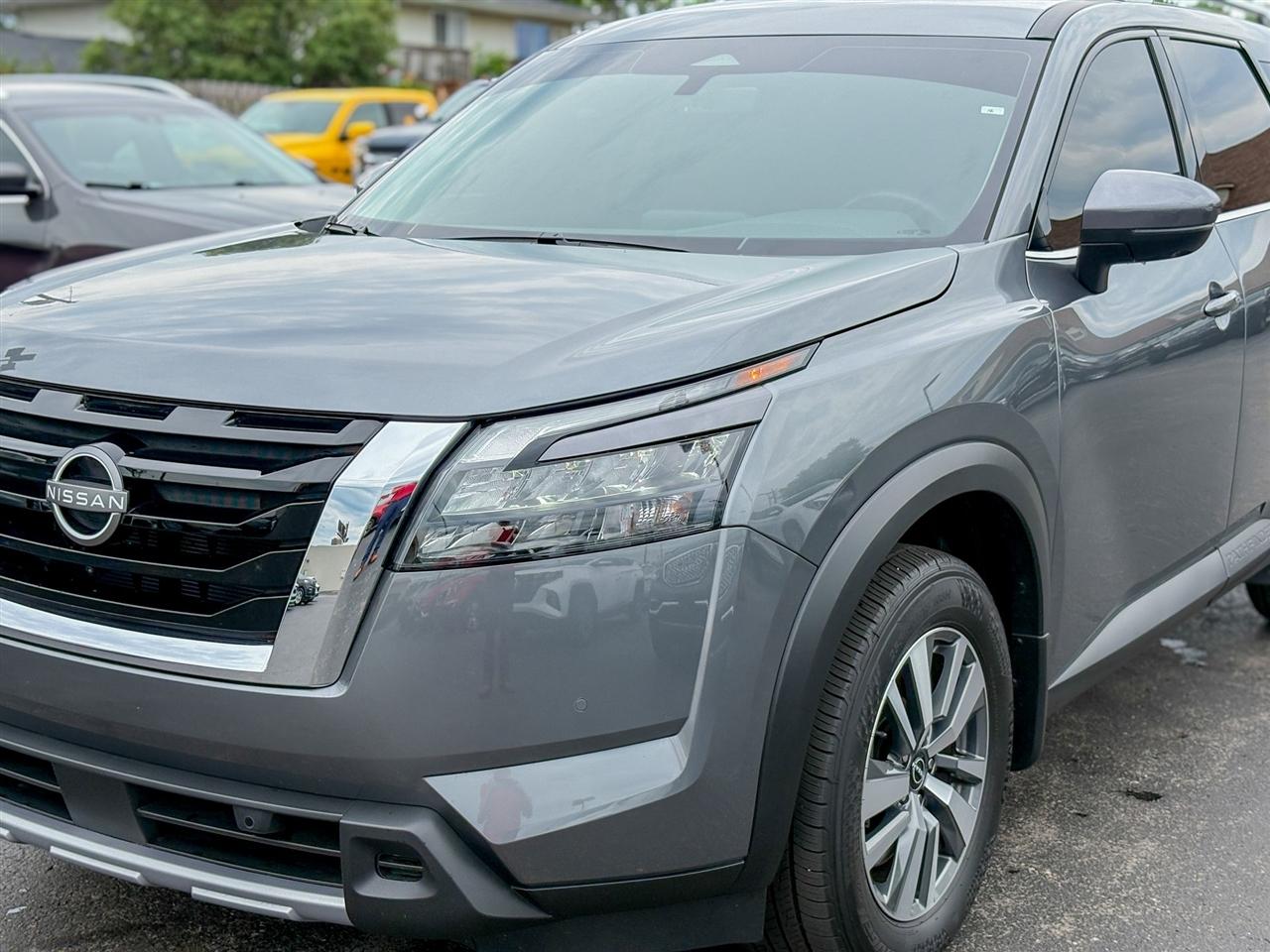 Nissan Pathfinder  2025
