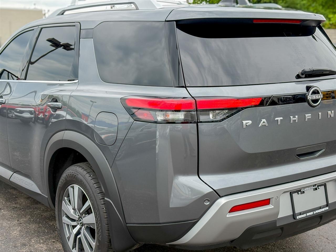 Nissan Pathfinder  2025
