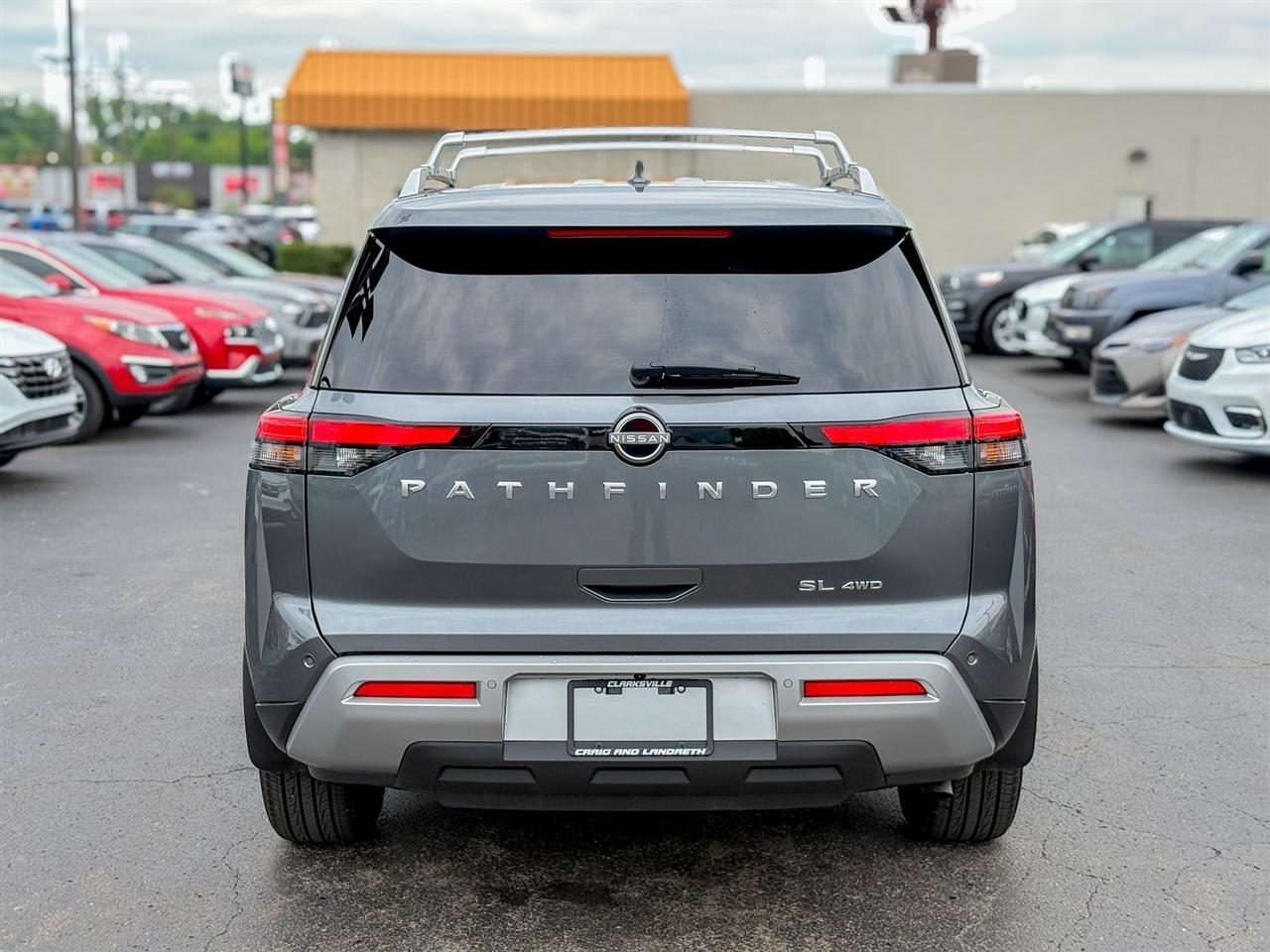 Nissan Pathfinder  2025