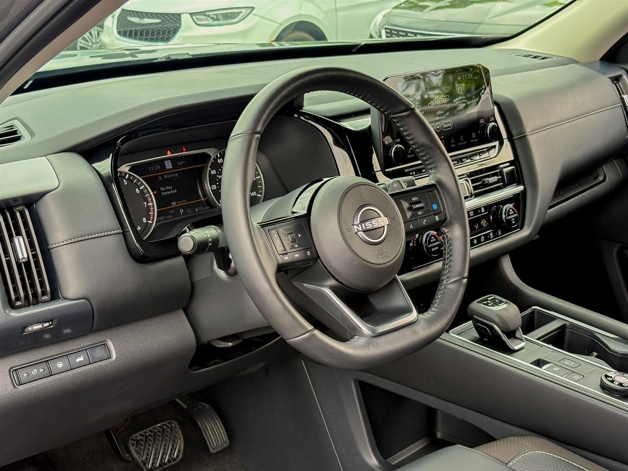 Nissan Pathfinder  2025