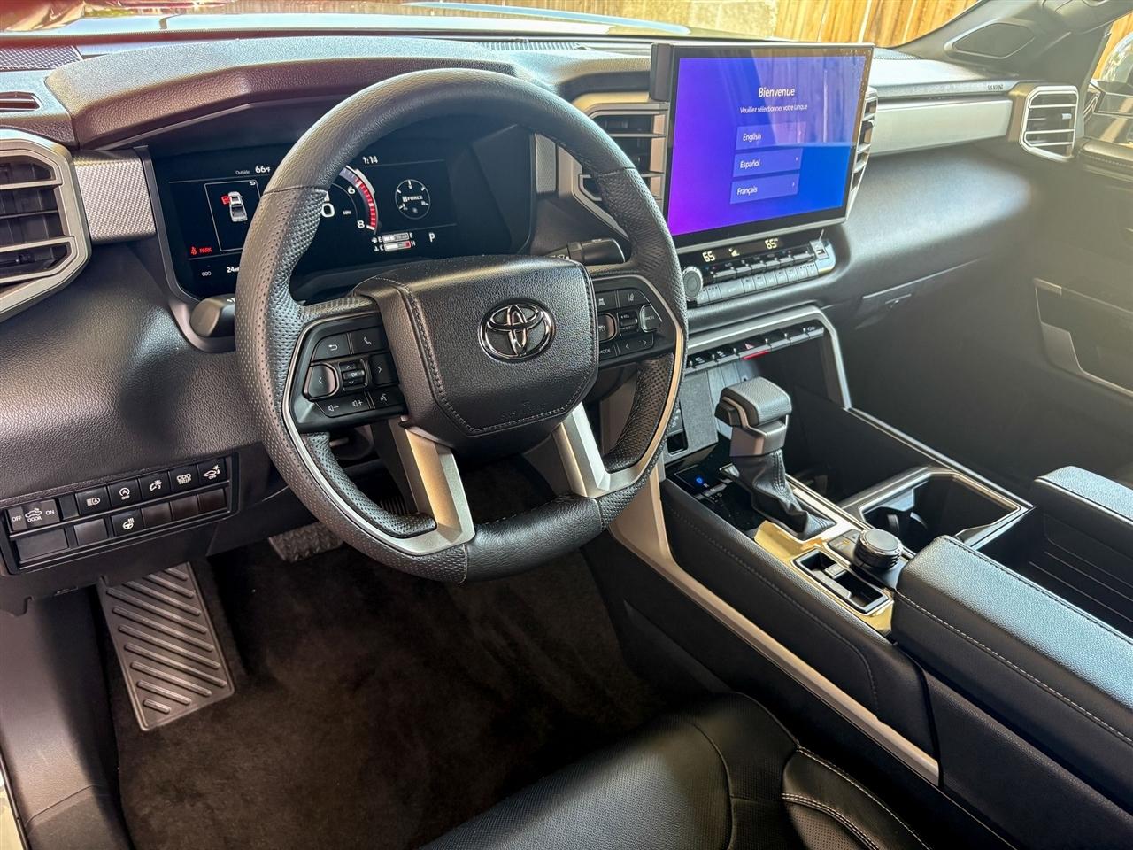 Toyota Tundra Limited Crew Max 4WD 2026