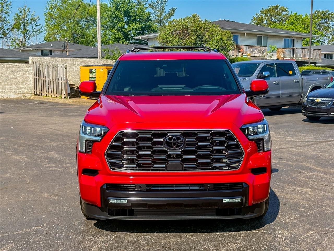 Toyota Sequoia Platinum 4WD 2025
