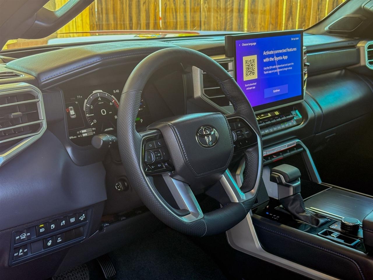 Toyota Sequoia Platinum 4WD 2025