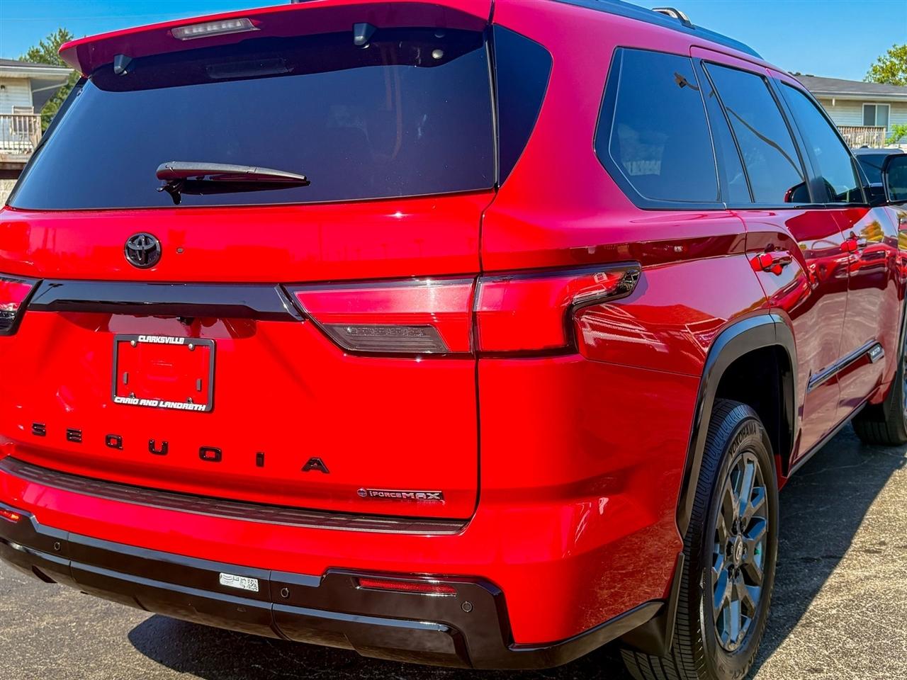 Toyota Sequoia Platinum 4WD 2025