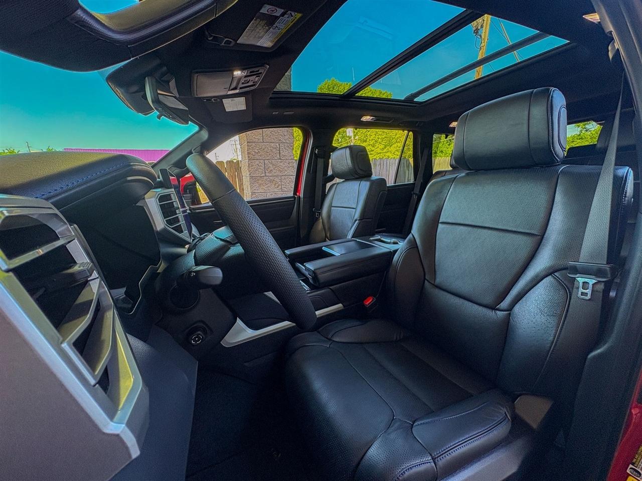 Toyota Sequoia Platinum 4WD 2025