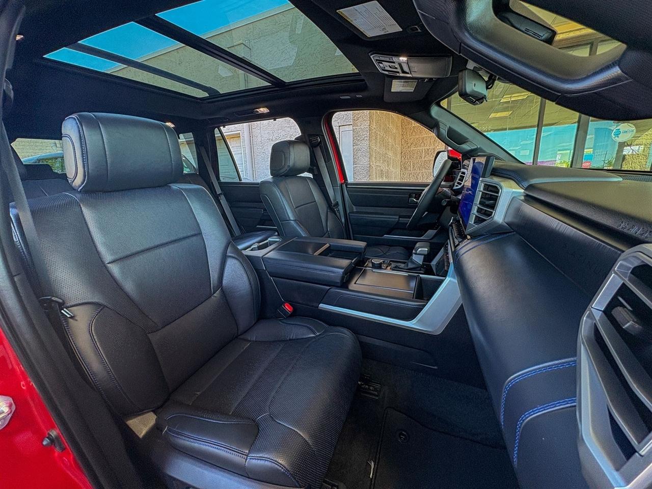 Toyota Sequoia Platinum 4WD 2025