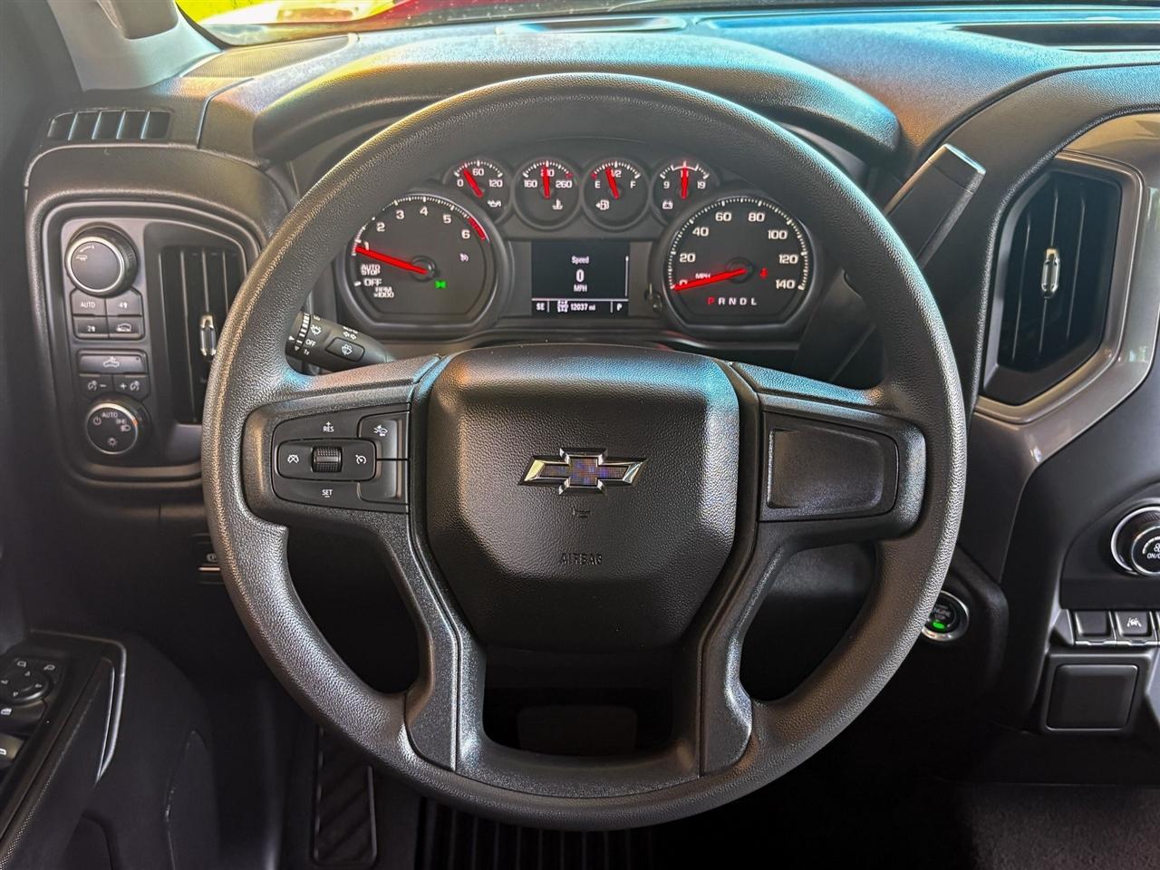 Chevrolet Silverado 1500  2025