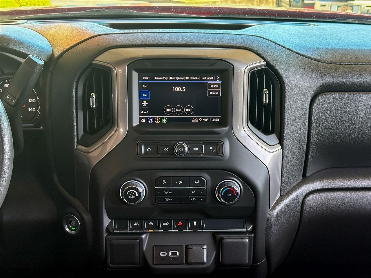 Chevrolet Silverado 1500  2025