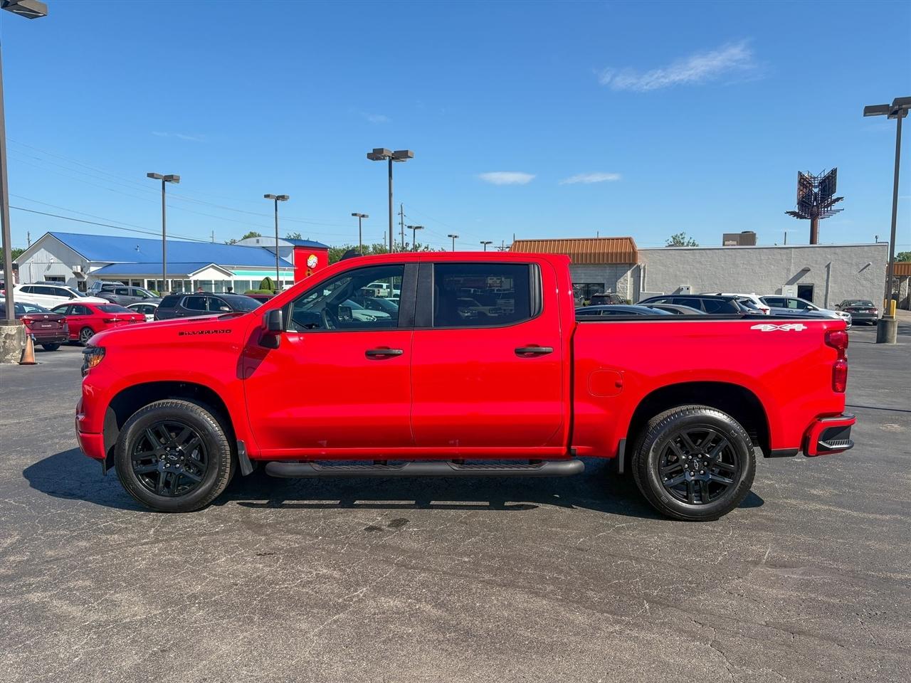 Chevrolet Silverado 1500  2025