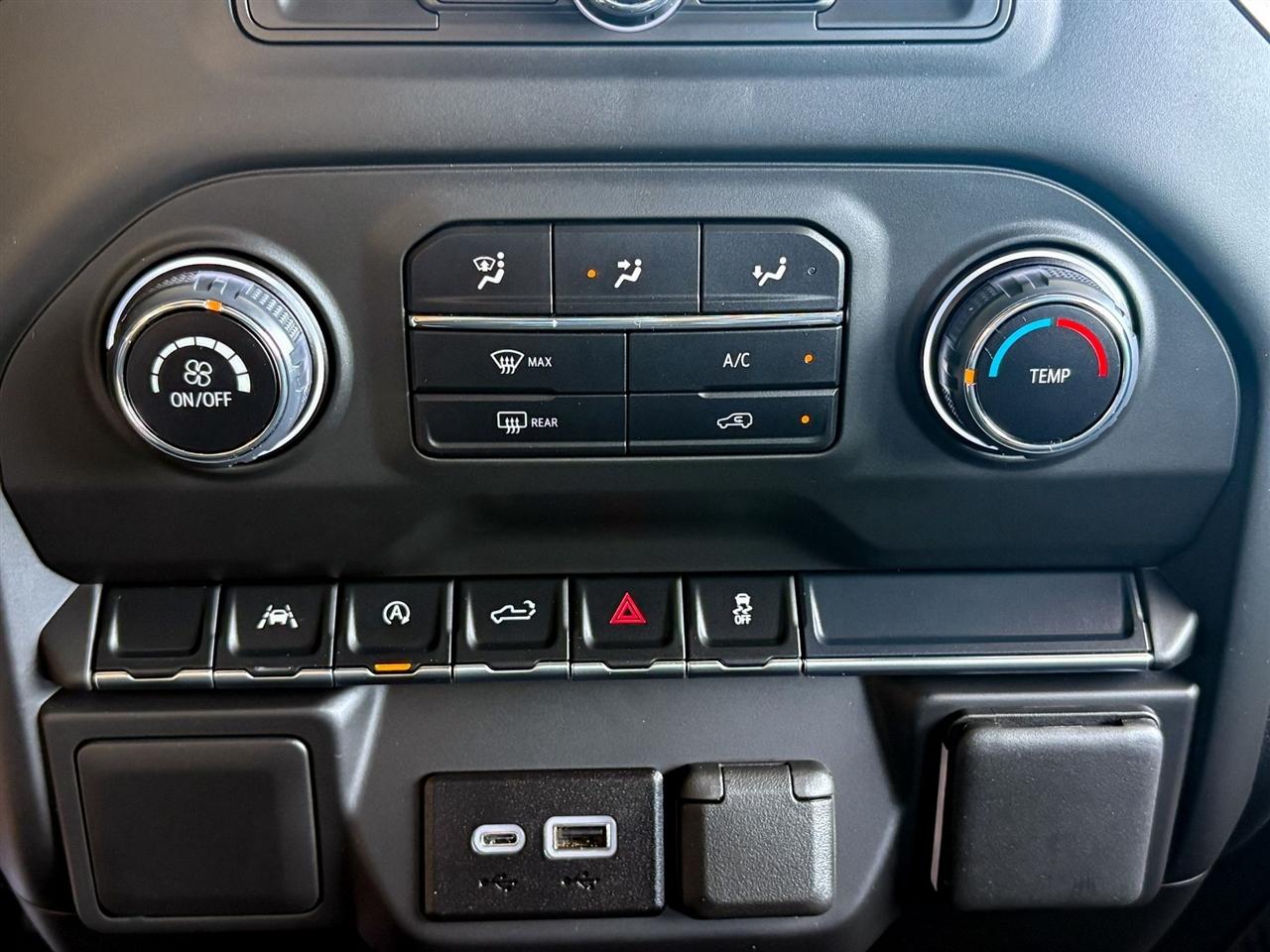 Chevrolet Silverado 1500  2025