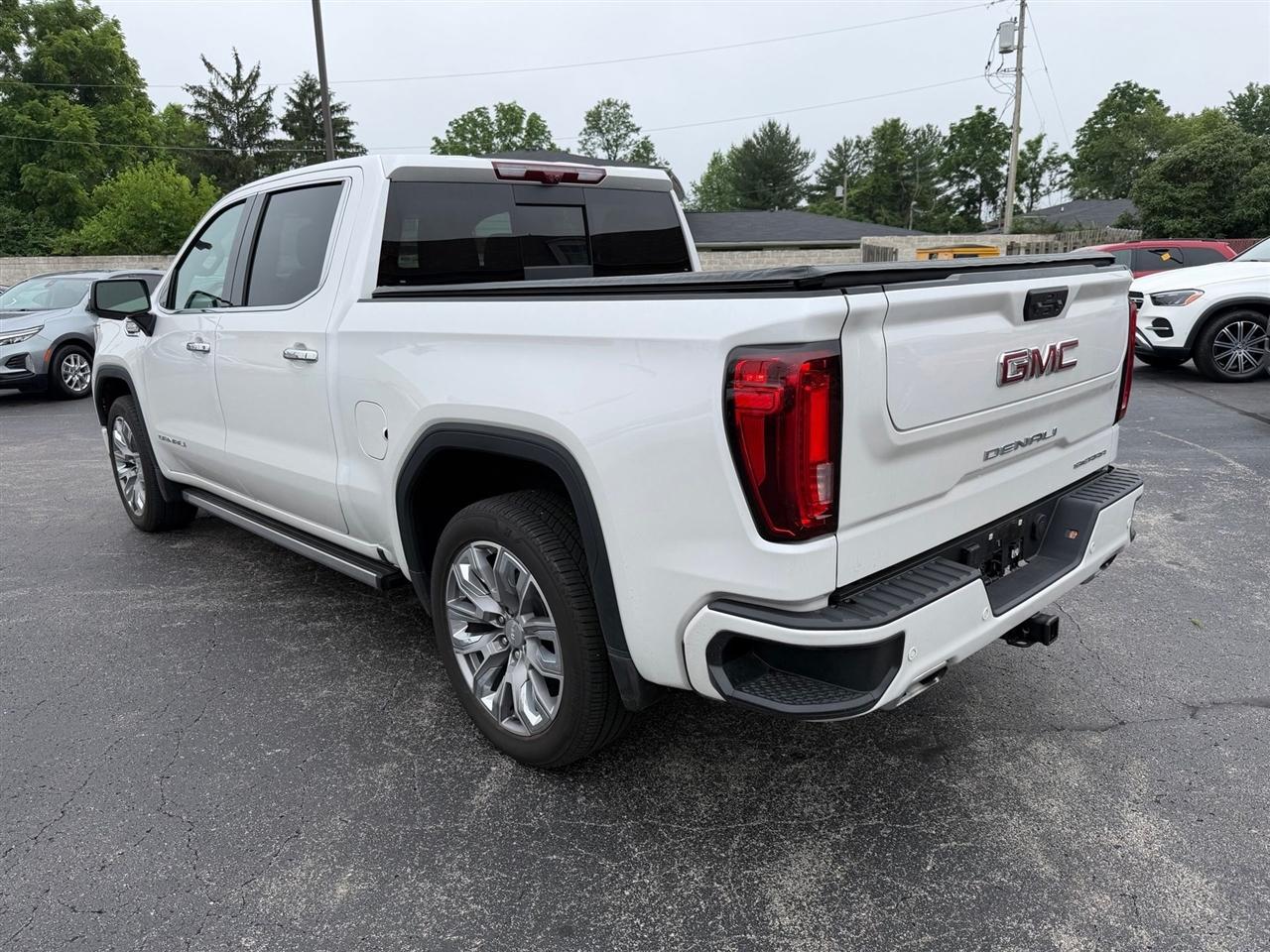 GMC Sierra 1500 Denali Crew Cab 4WD 2025