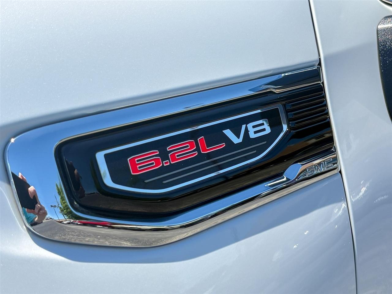 GMC Sierra 1500 Denali Crew Cab 4WD 2025