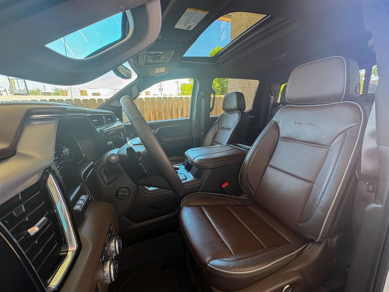 GMC Sierra 1500 Denali Crew Cab 4WD 2025