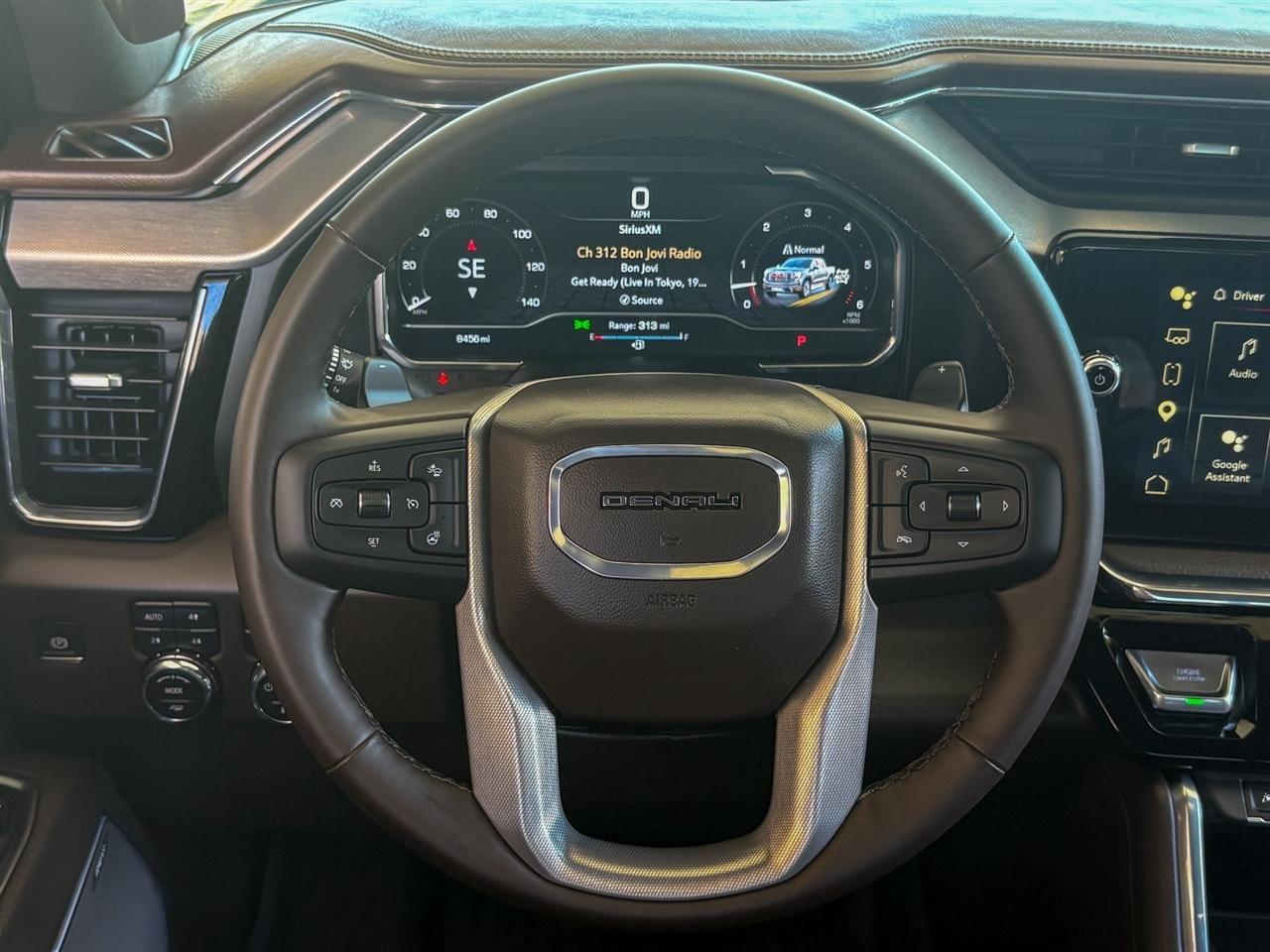 GMC Sierra 1500 Denali Crew Cab 4WD 2025