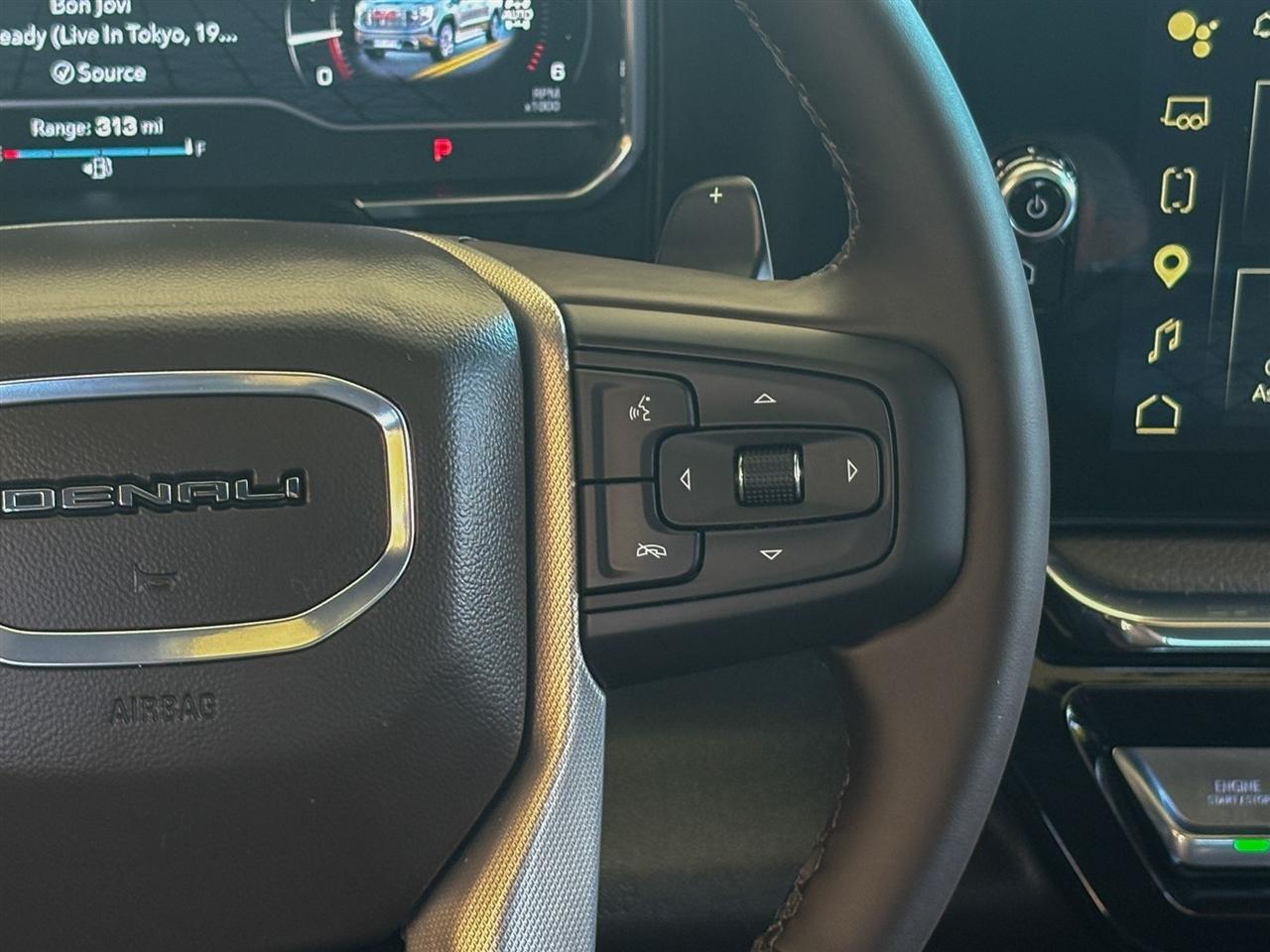 GMC Sierra 1500 Denali Crew Cab 4WD 2025
