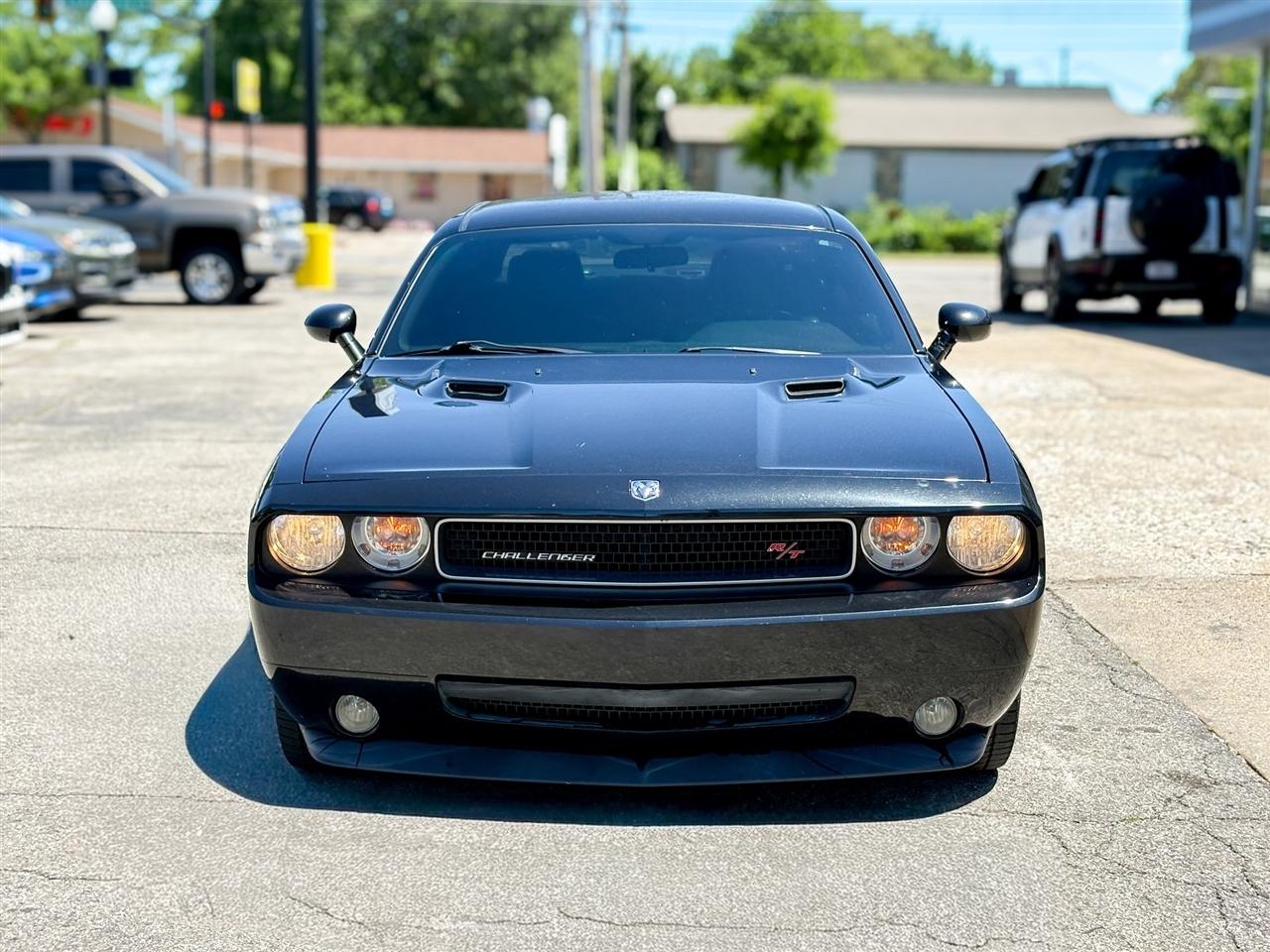 Dodge Challenger  2010