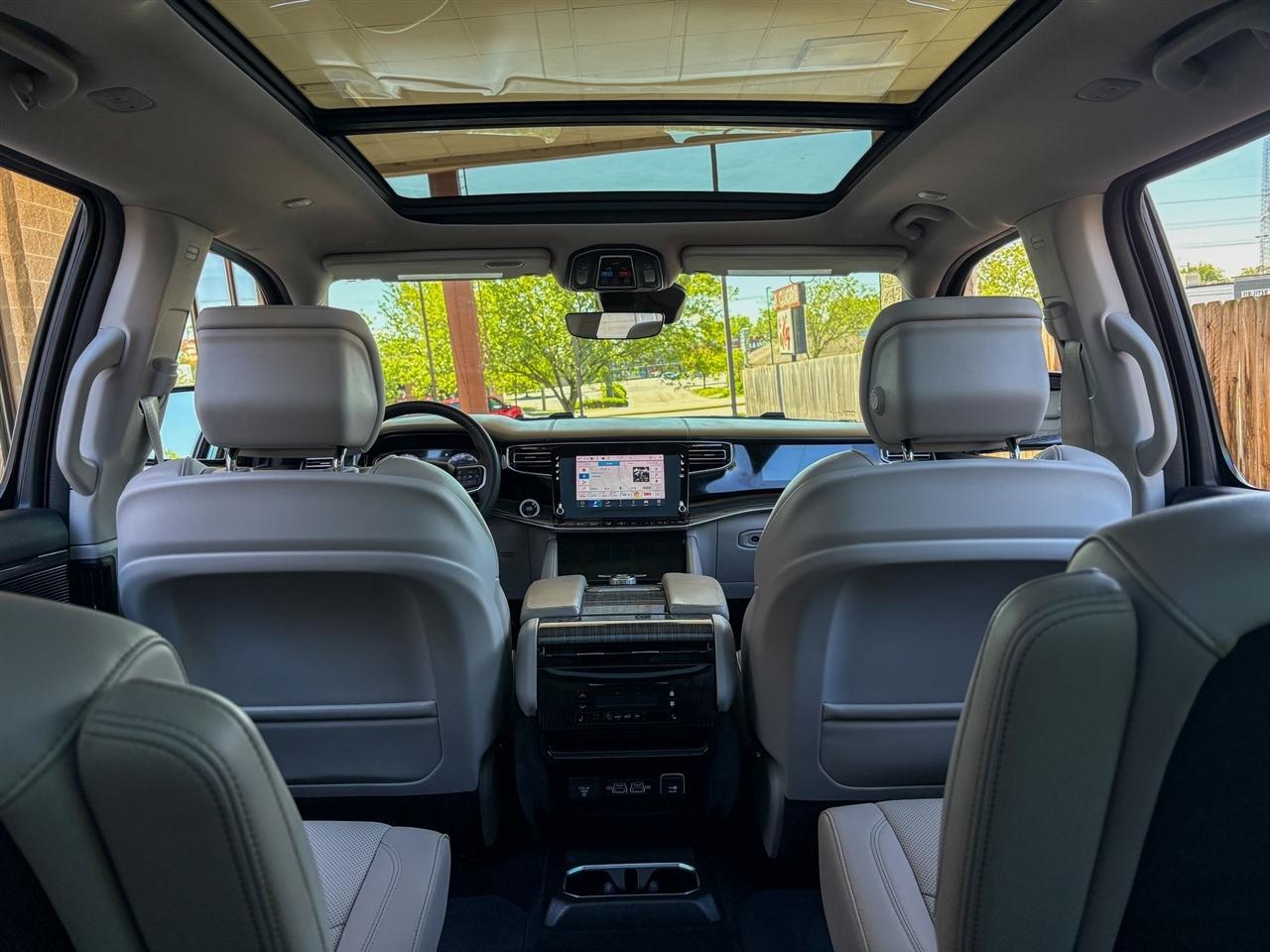 Jeep Wagoneer  2022