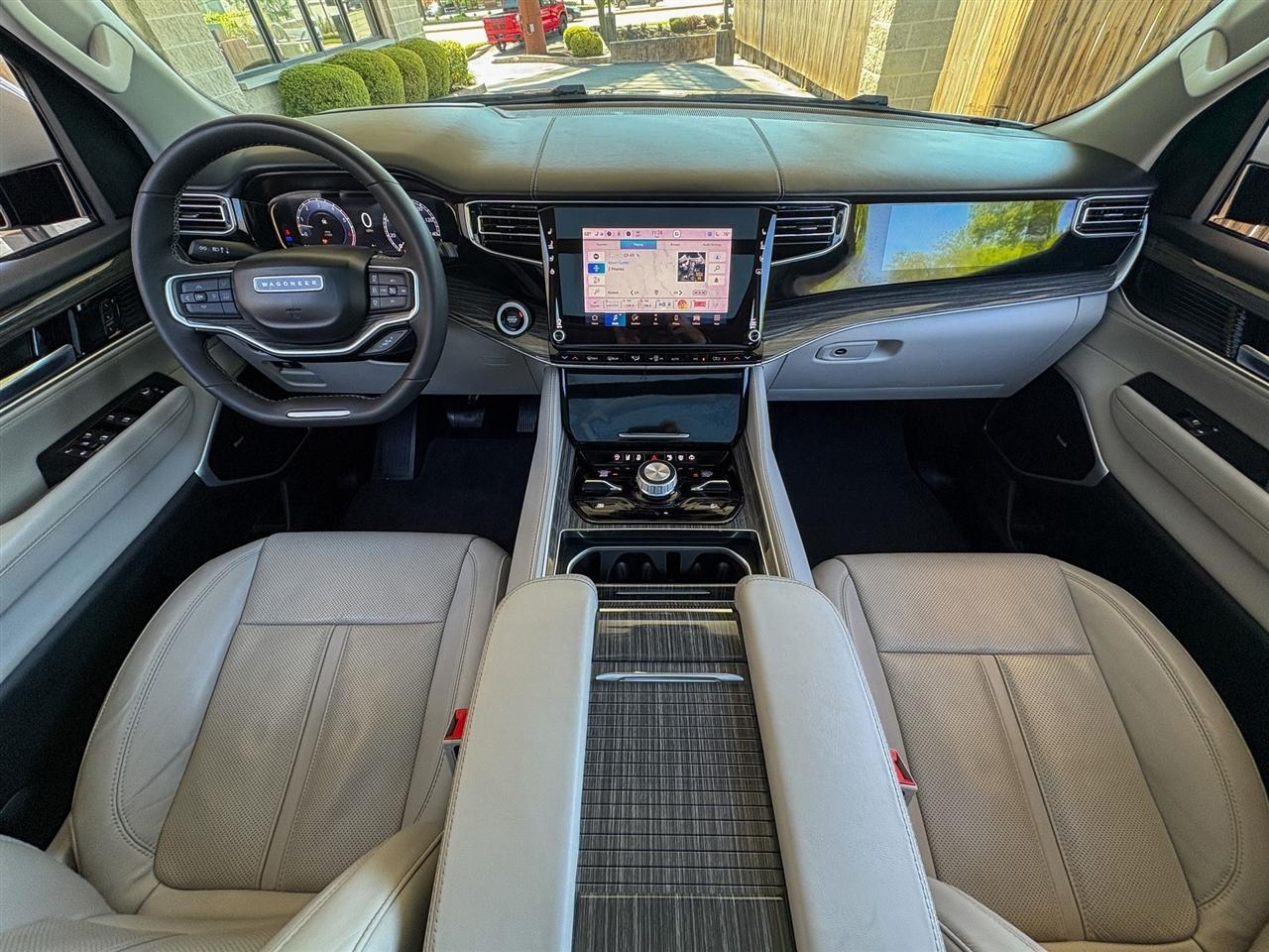 Jeep Wagoneer  2022