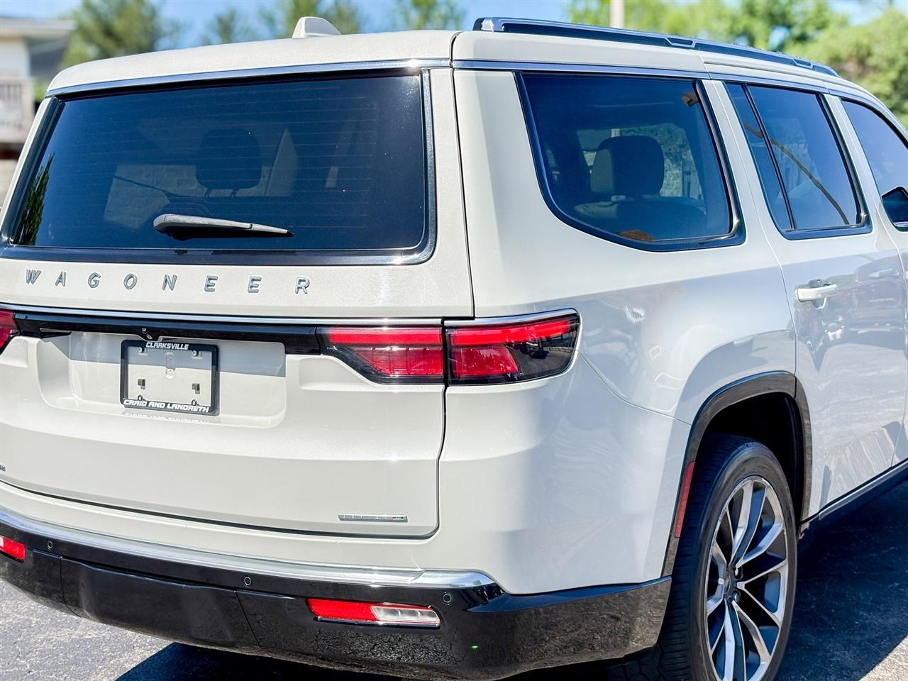 Jeep Wagoneer  2022