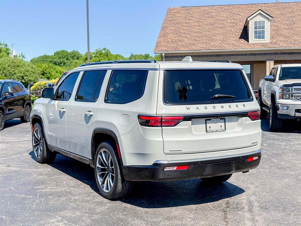Jeep Wagoneer  2022
