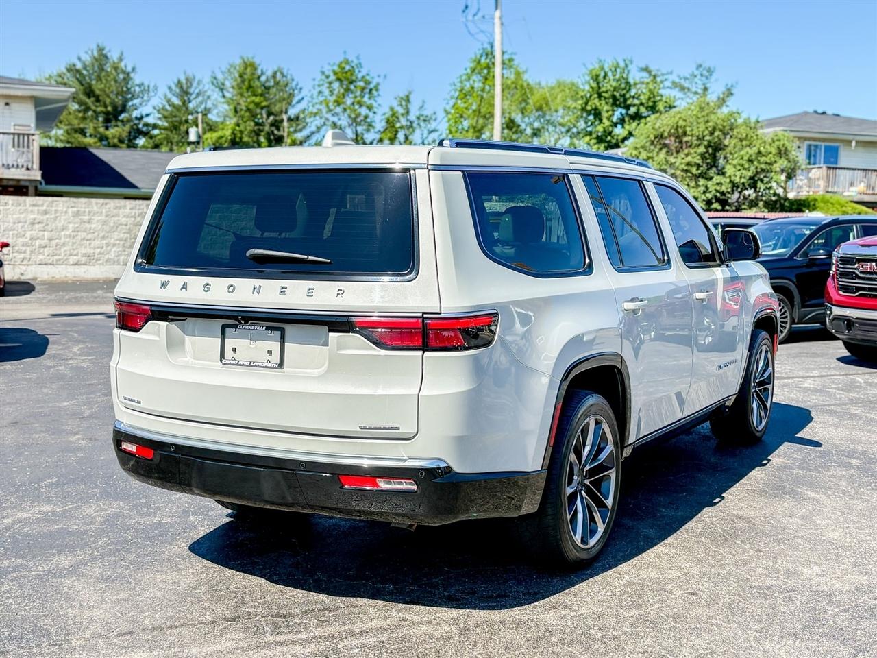Jeep Wagoneer  2022
