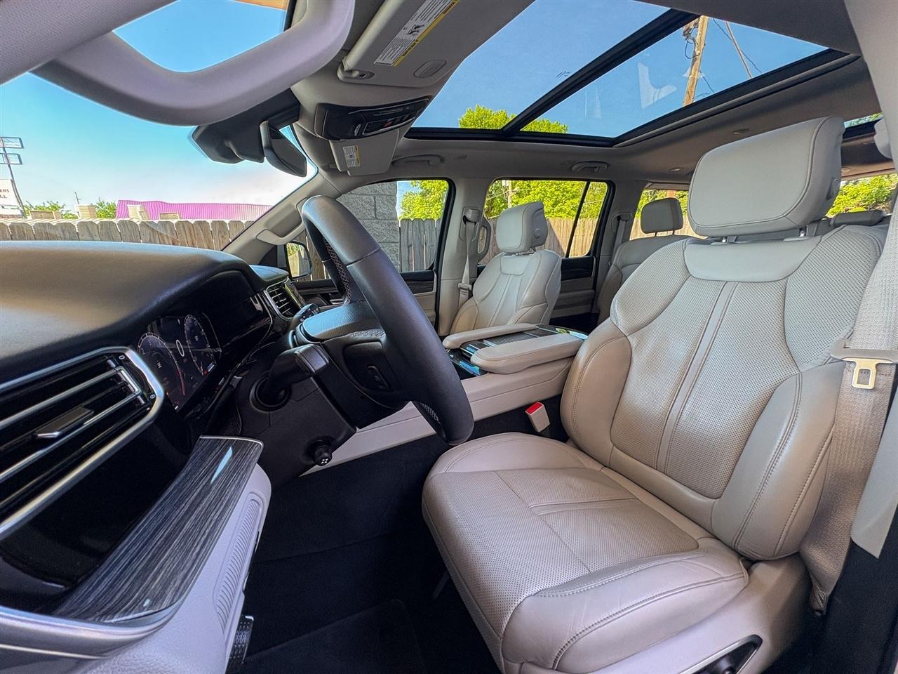 Jeep Wagoneer  2022