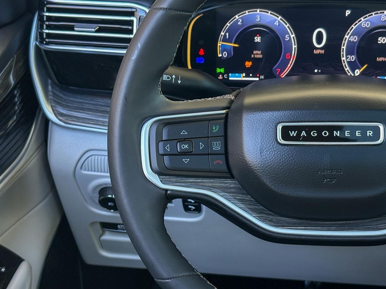 Jeep Wagoneer  2022