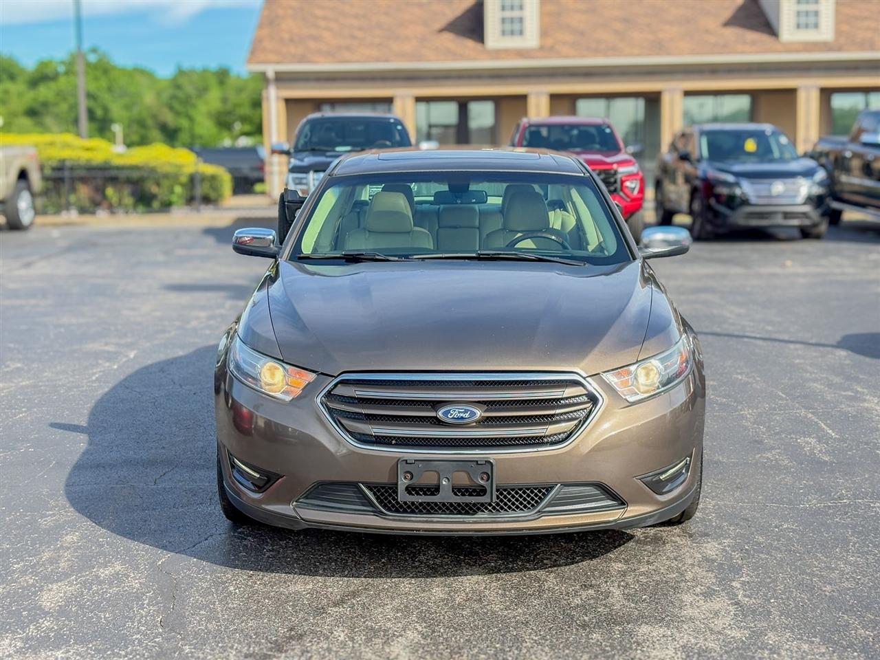 Ford Taurus Limited 2015