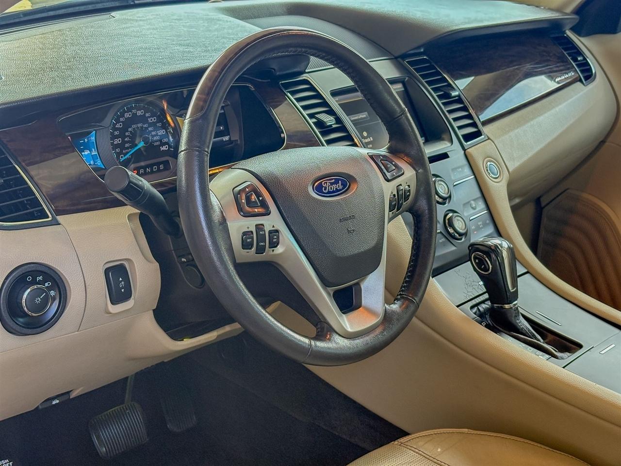 Ford Taurus Limited 2015