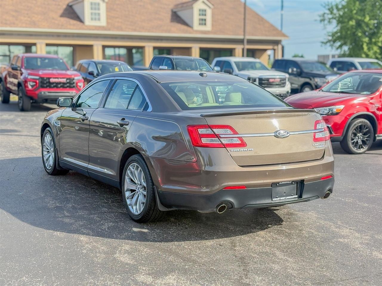 Ford Taurus Limited 2015
