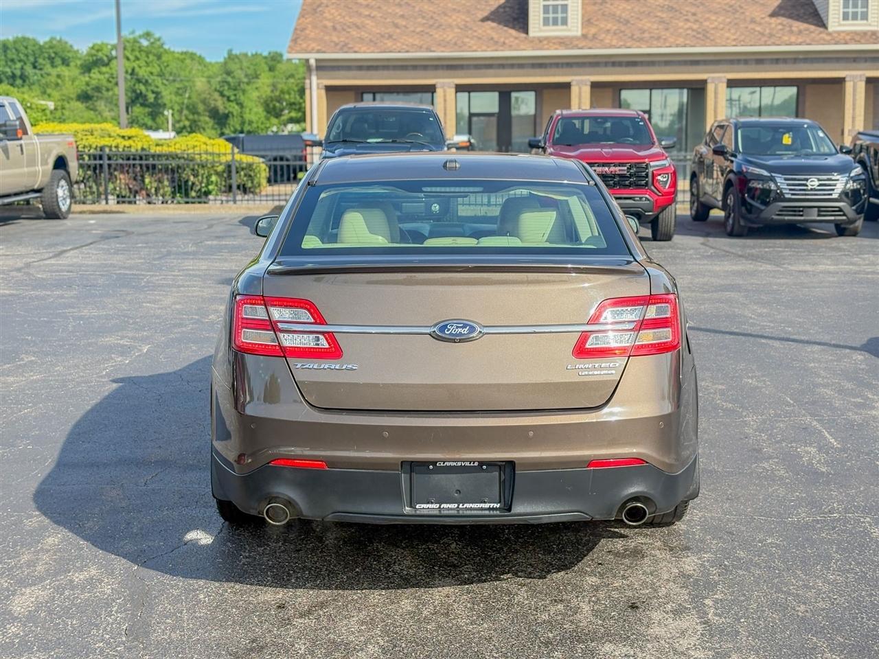 Ford Taurus Limited 2015