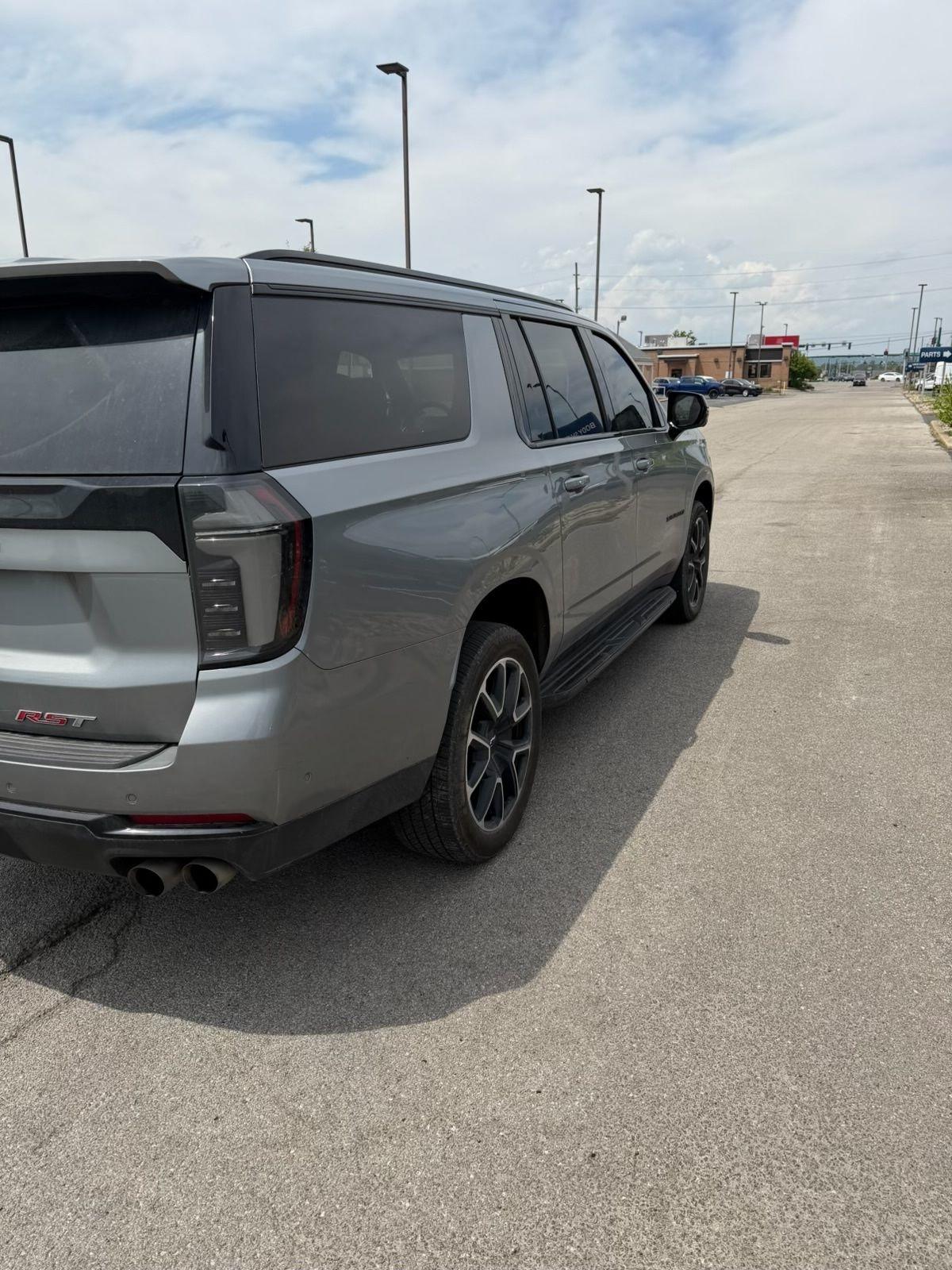 Chevrolet Suburban  2025