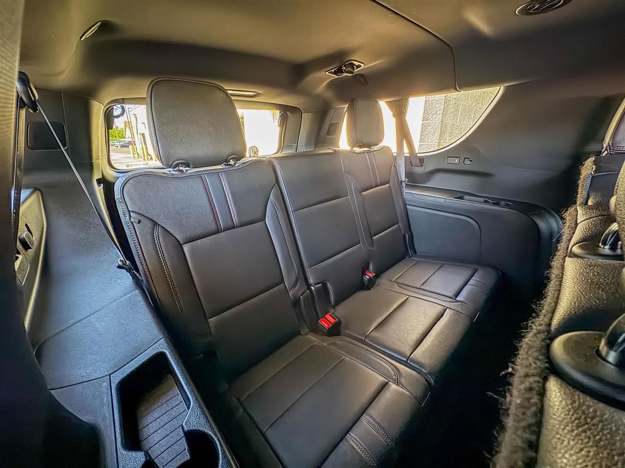 Chevrolet Suburban  2025