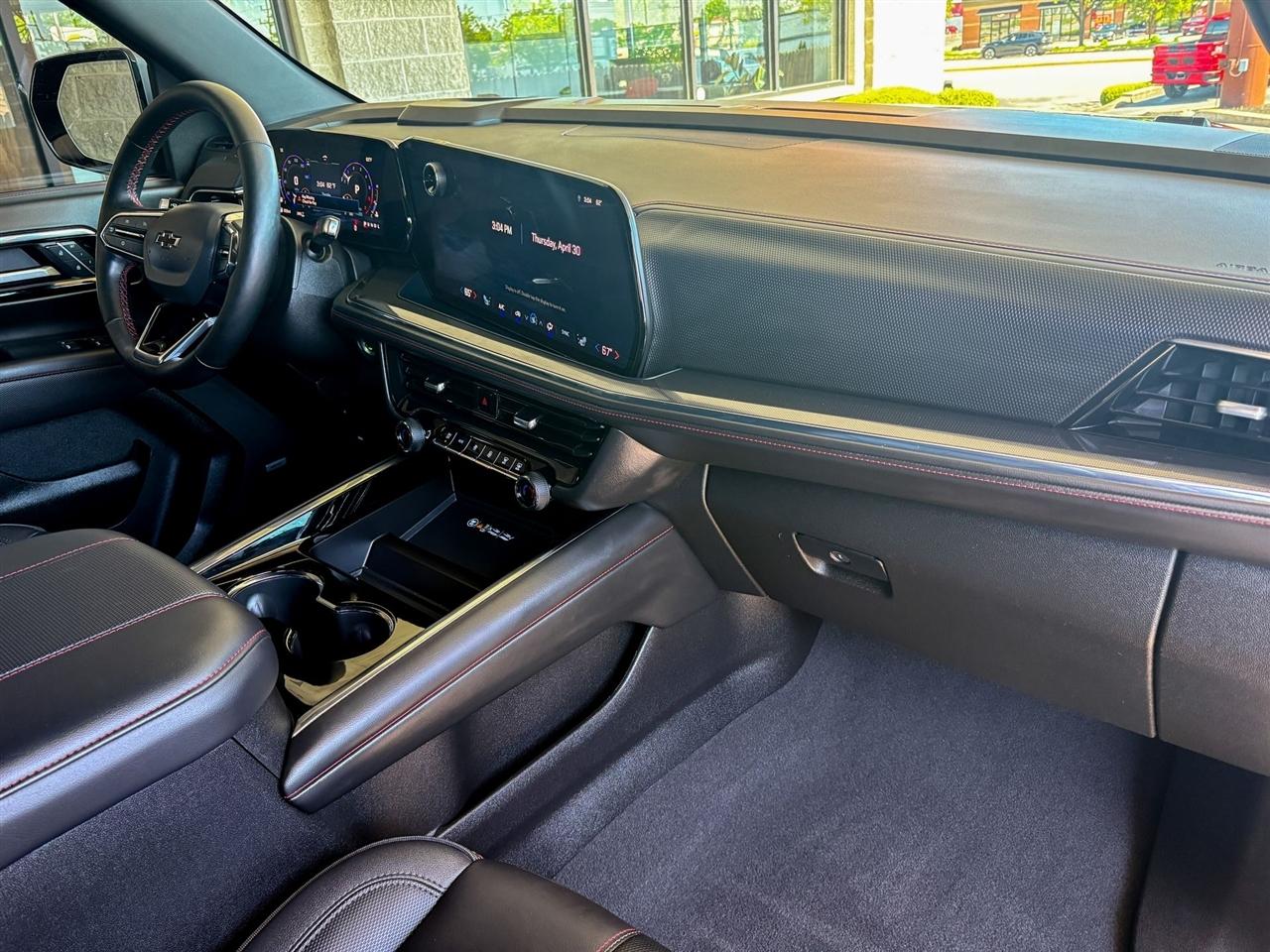 Chevrolet Suburban  2025