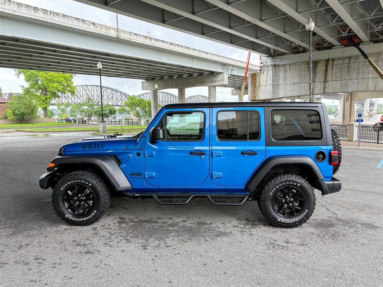 Jeep Wrangler Unlimited Willys 4x4 2022