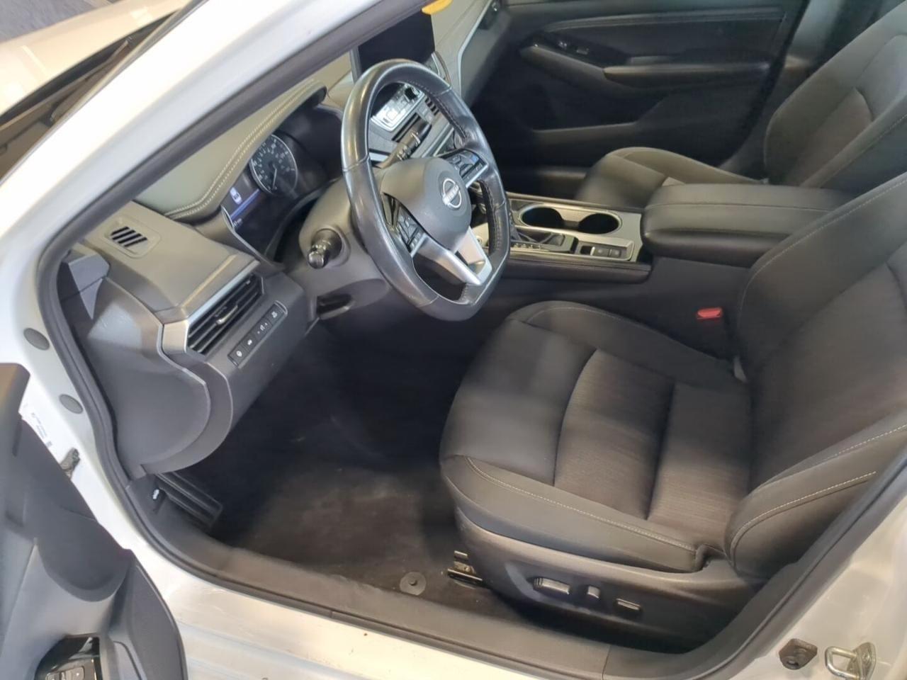 Nissan Altima  2023