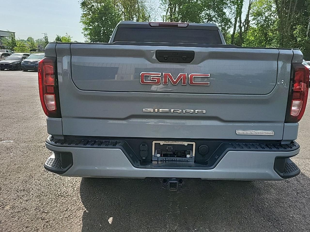 GMC Sierra 1500 4WD Crew Cab 147" Elevation w/3VL 2024