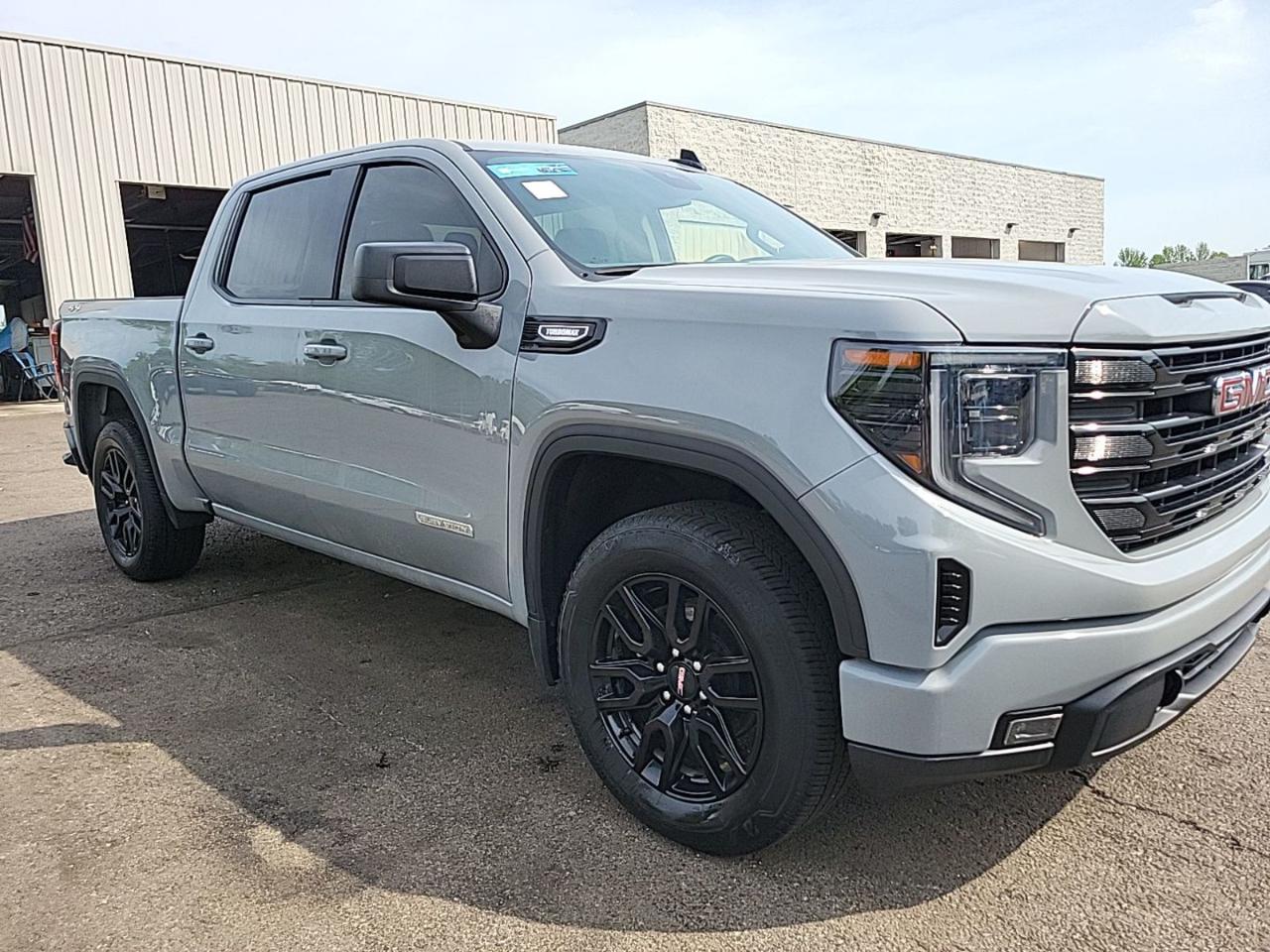 GMC Sierra 1500 4WD Crew Cab 147" Elevation w/3VL 2024