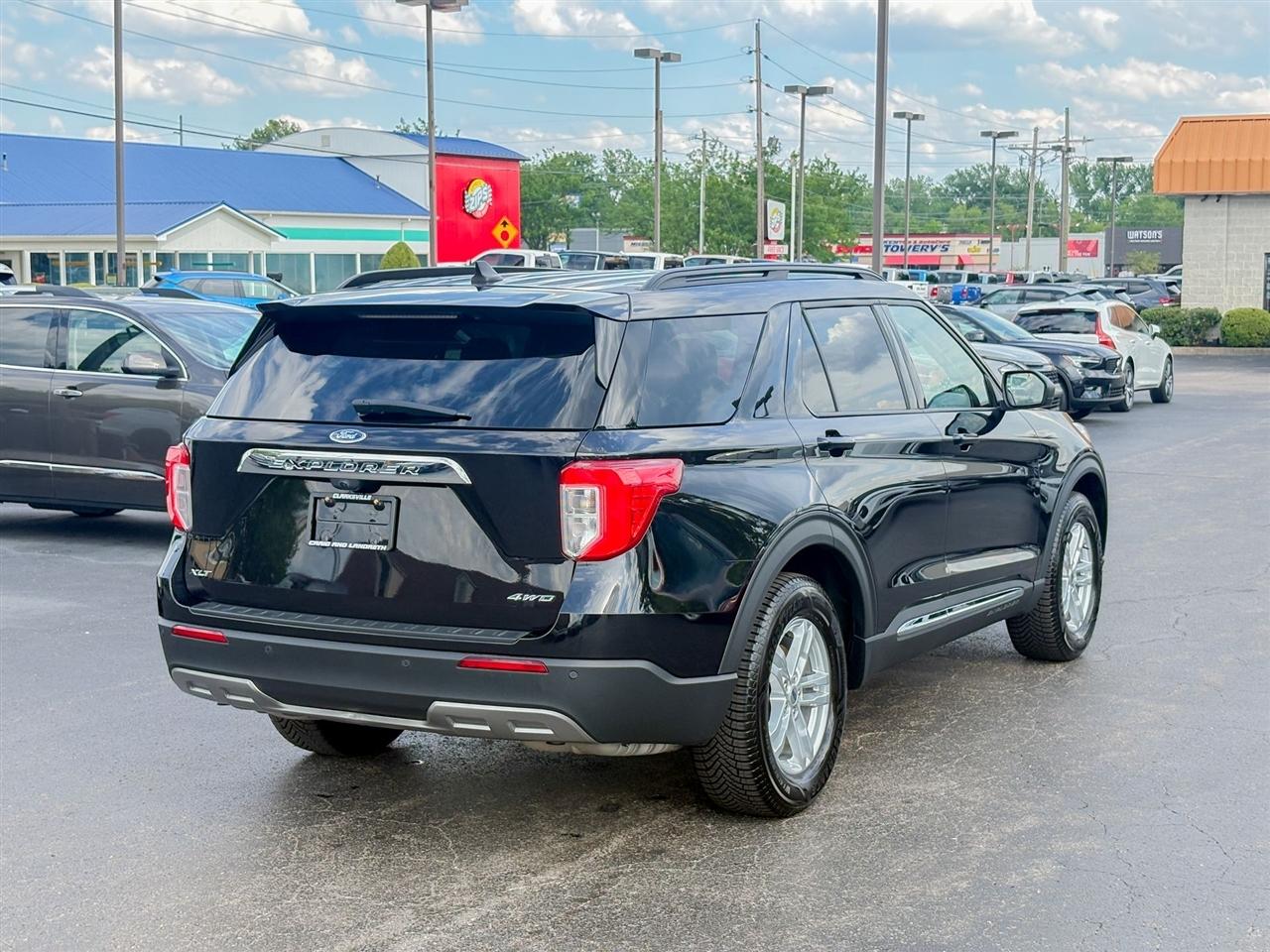 Ford Explorer  2022