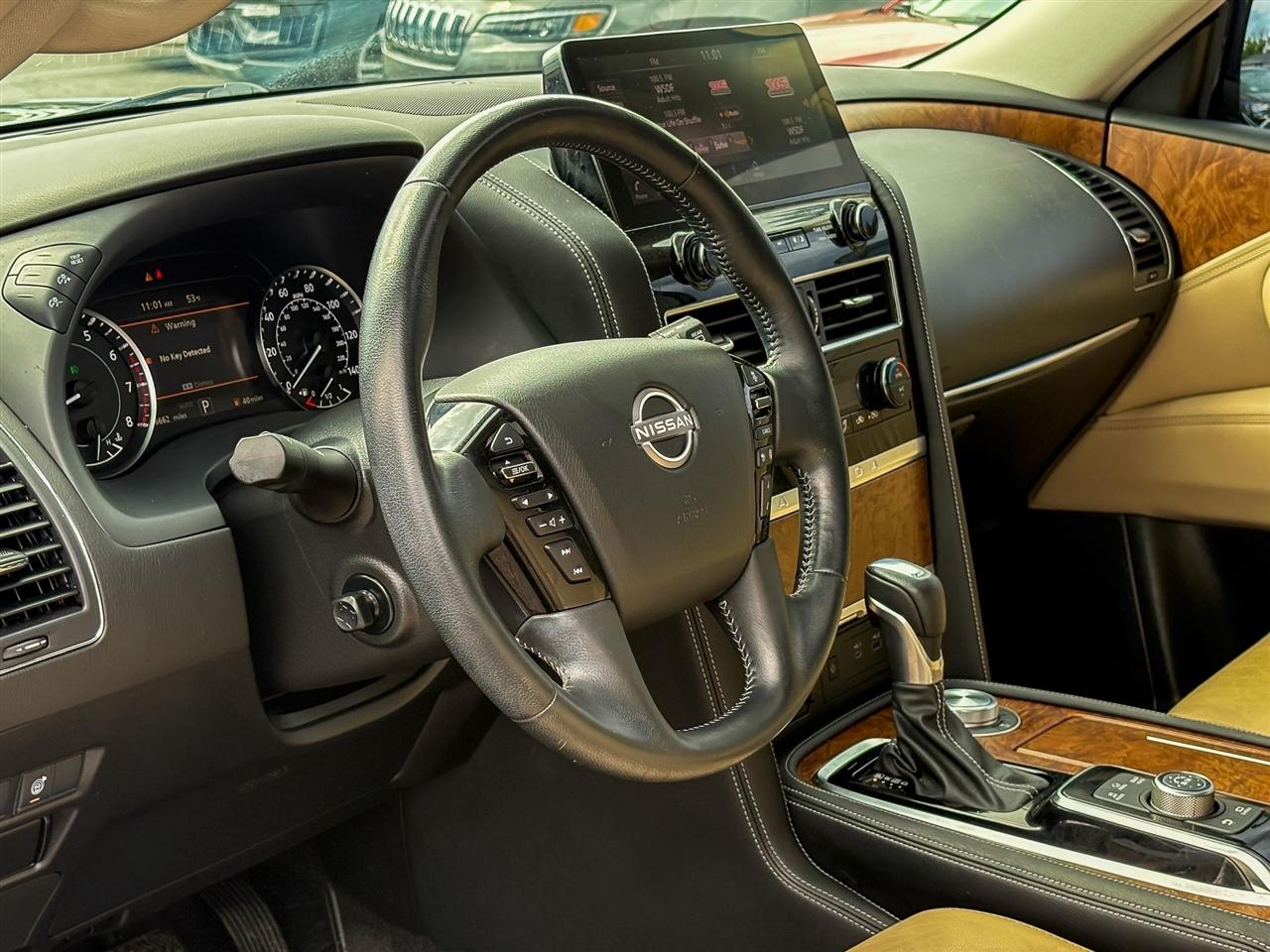 Nissan Armada  2022