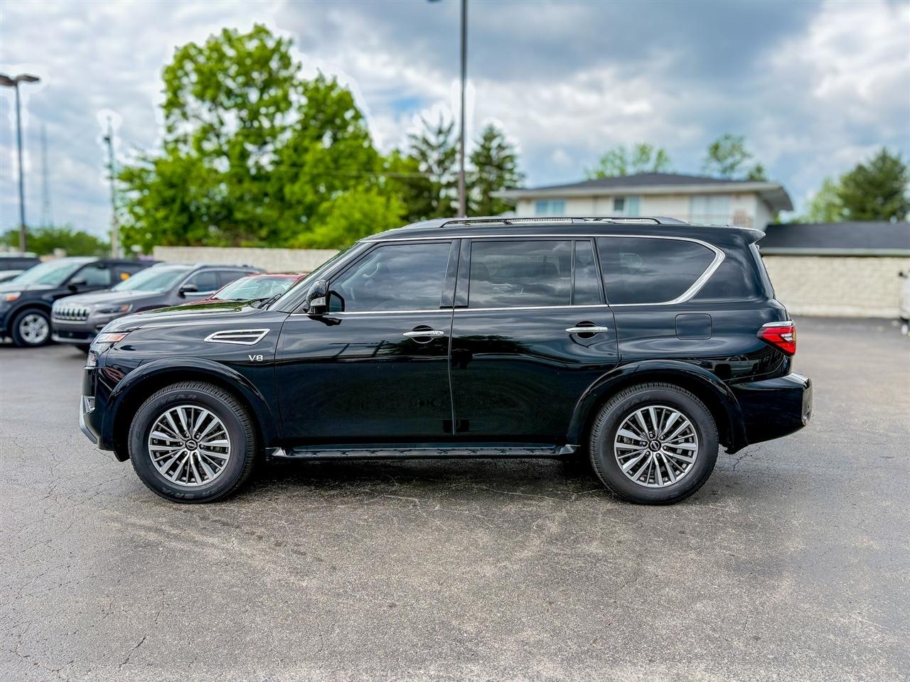 Nissan Armada  2022