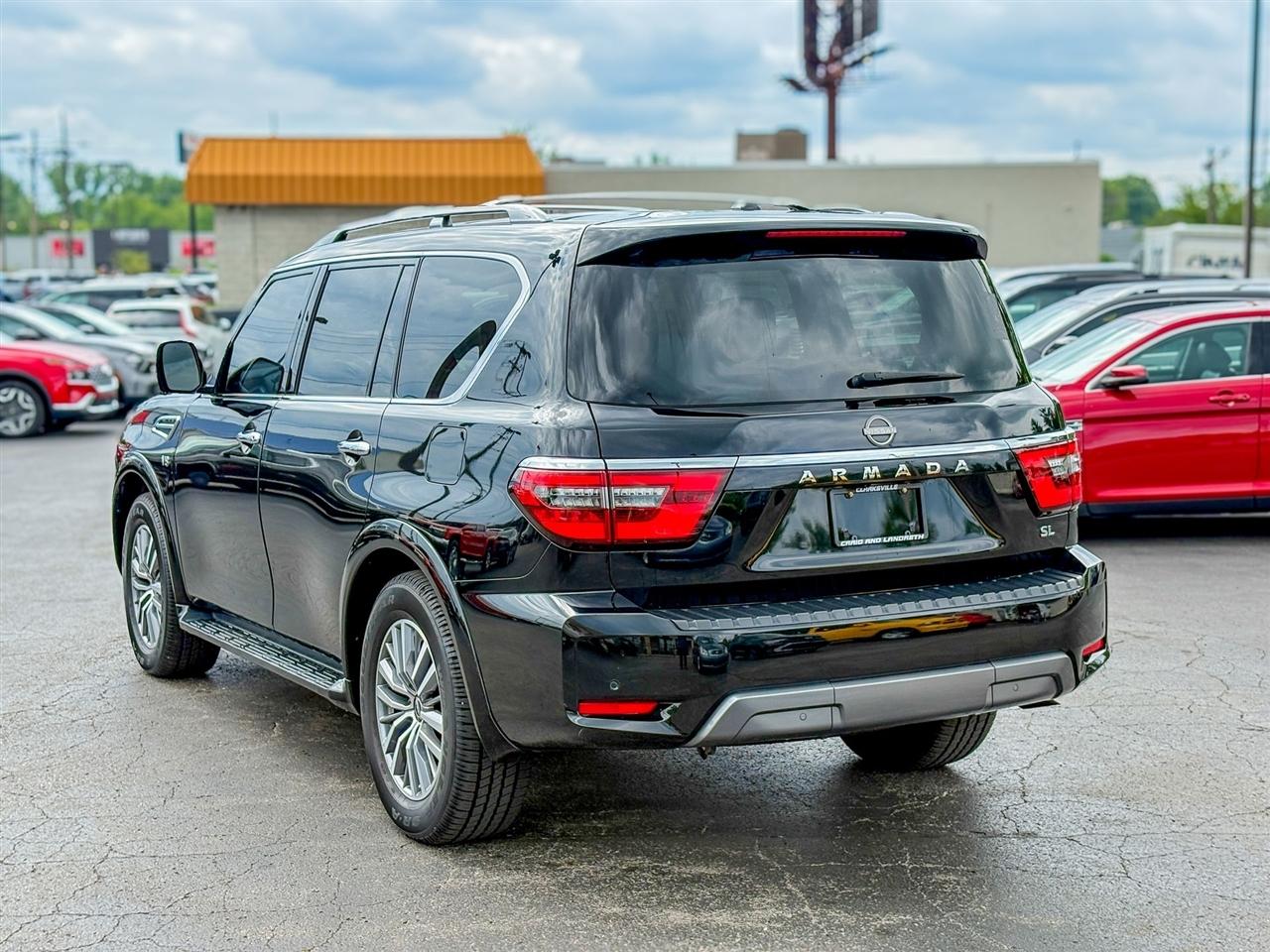 Nissan Armada  2022