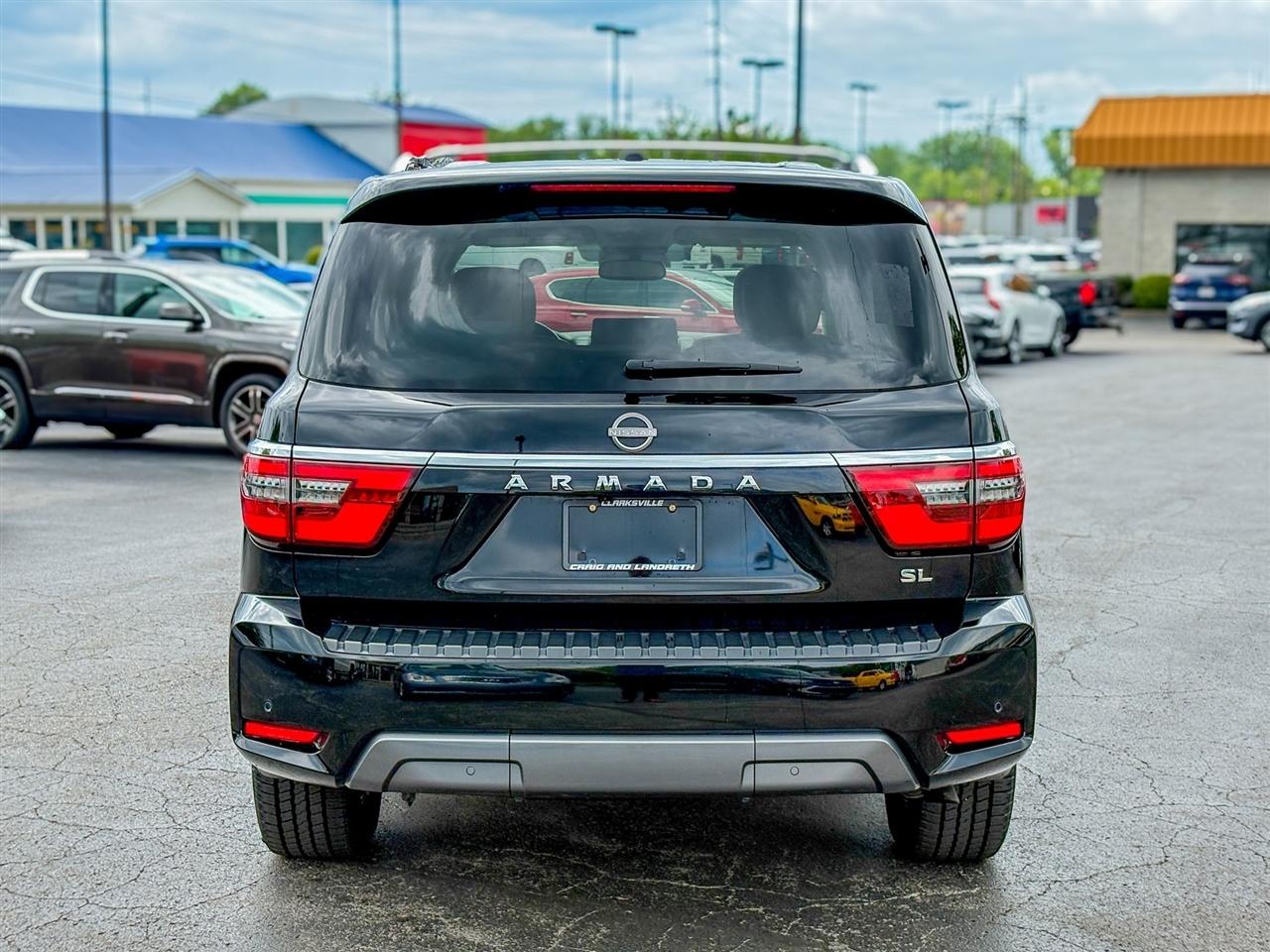 Nissan Armada  2022