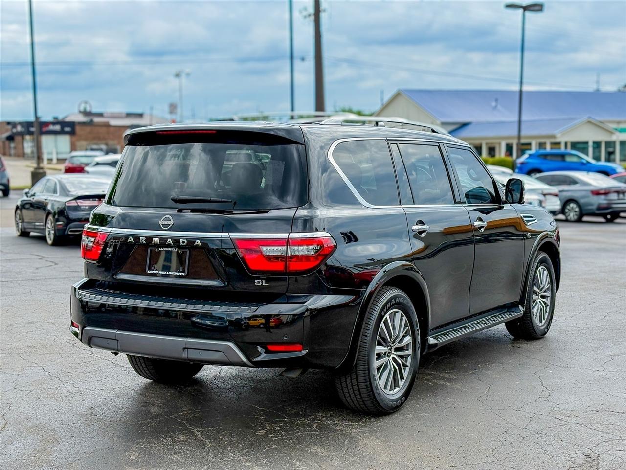 Nissan Armada  2022