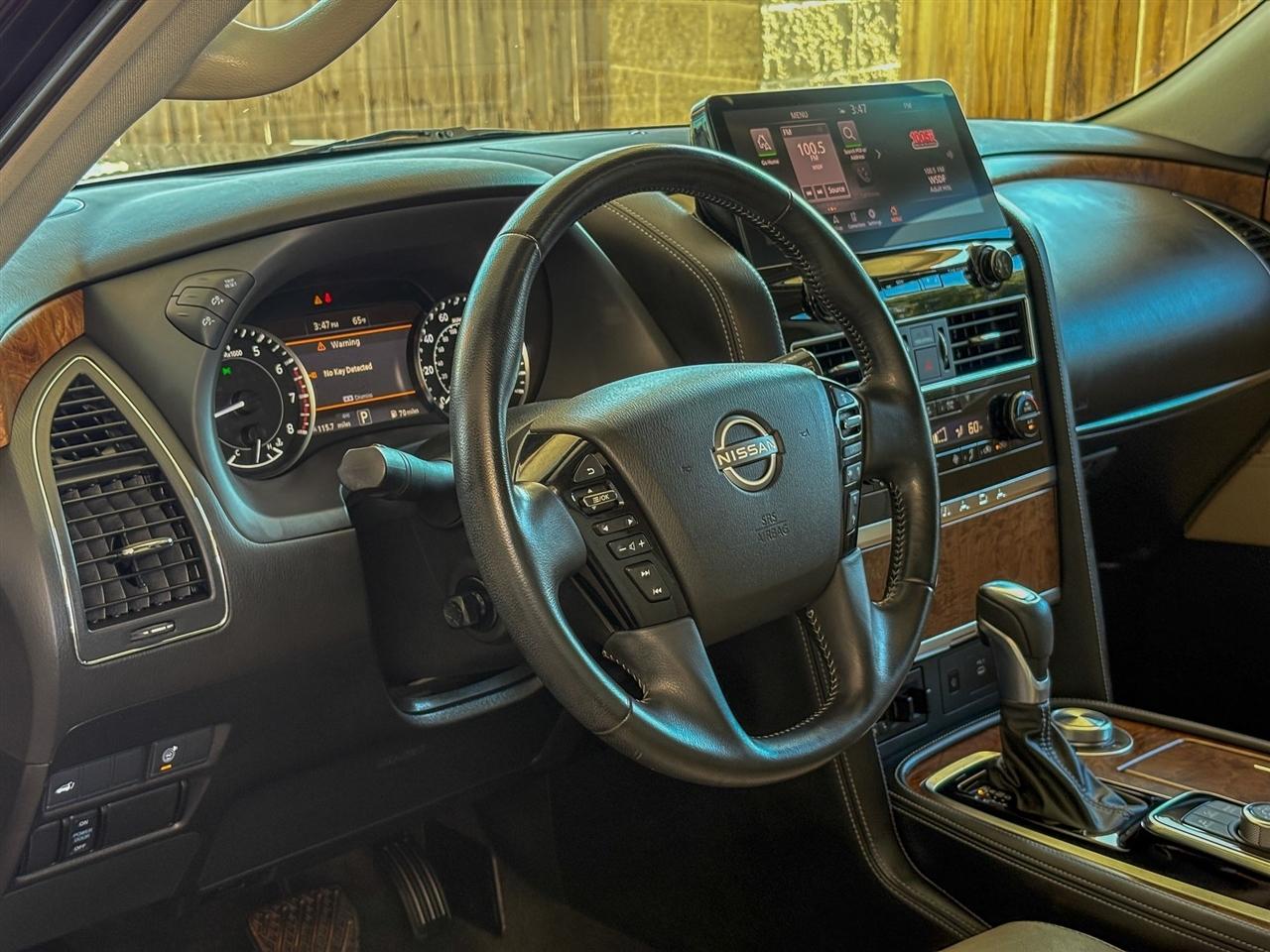 Nissan Armada  2022