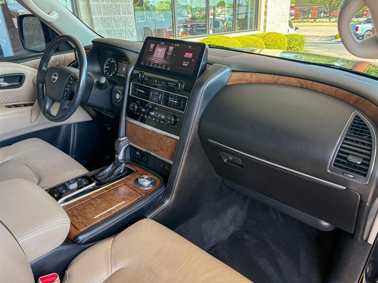 Nissan Armada  2022