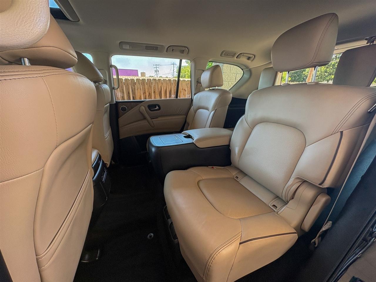 Nissan Armada  2022