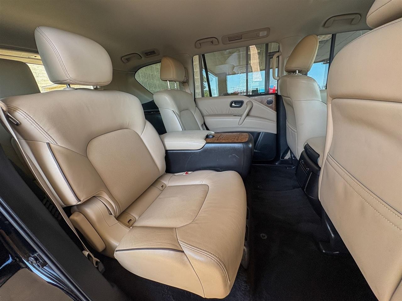 Nissan Armada  2022