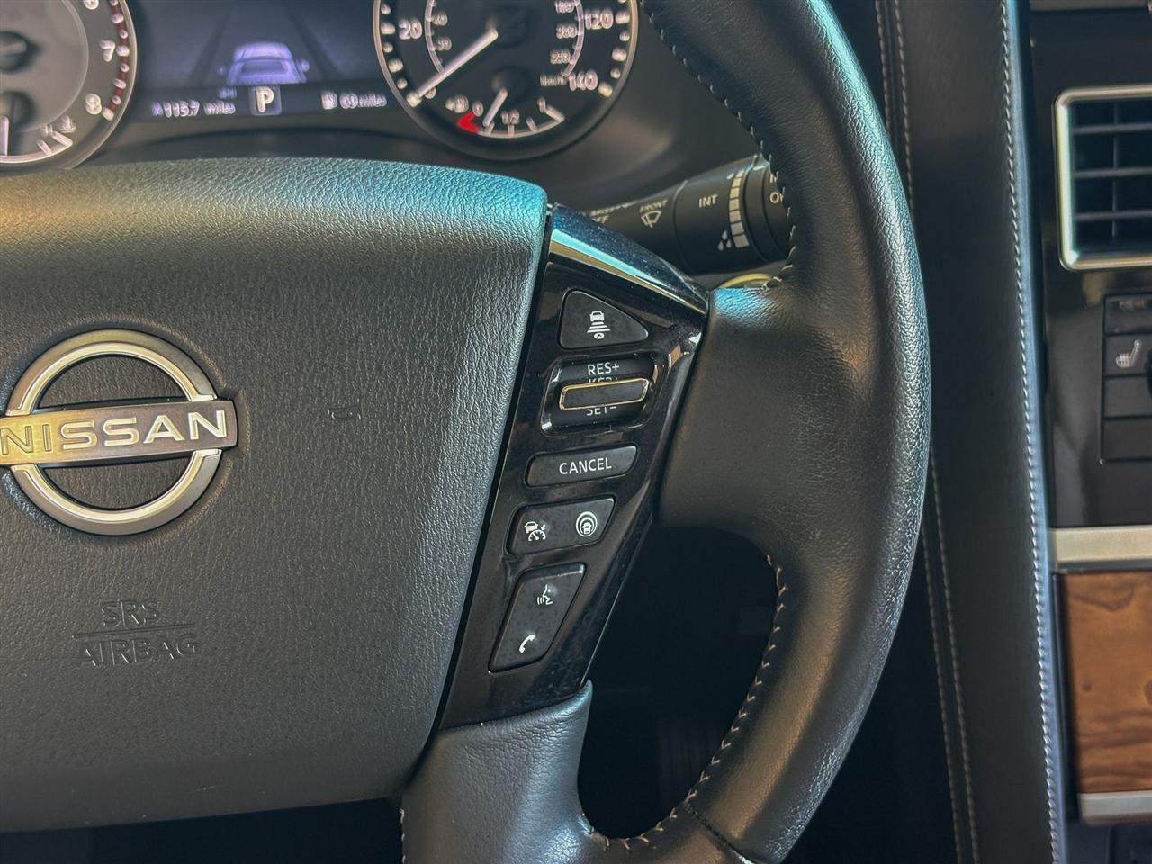 Nissan Armada  2022
